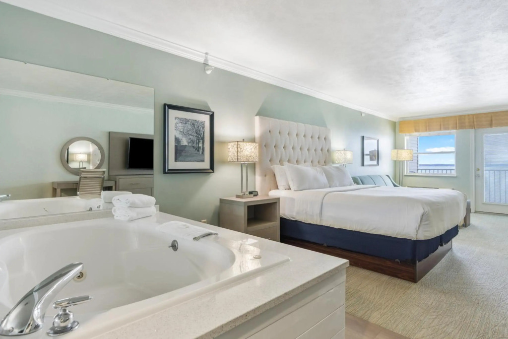 Cherry Tree Inn & Suites