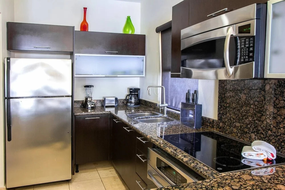 El Faro 305 Reef 2 Bedroom