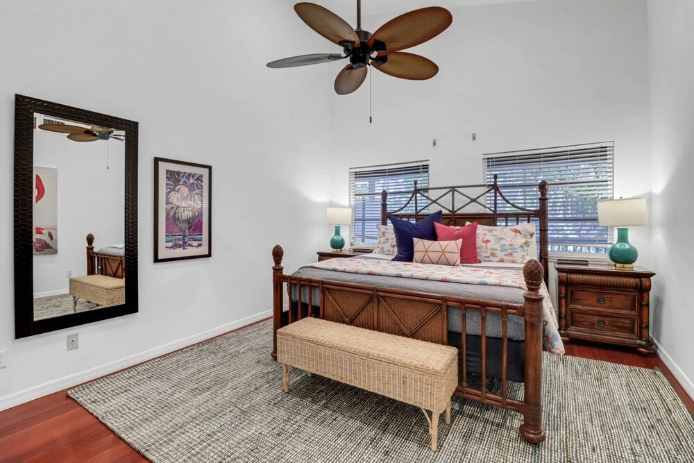 21600 Indian Bayou Dr-right Side
