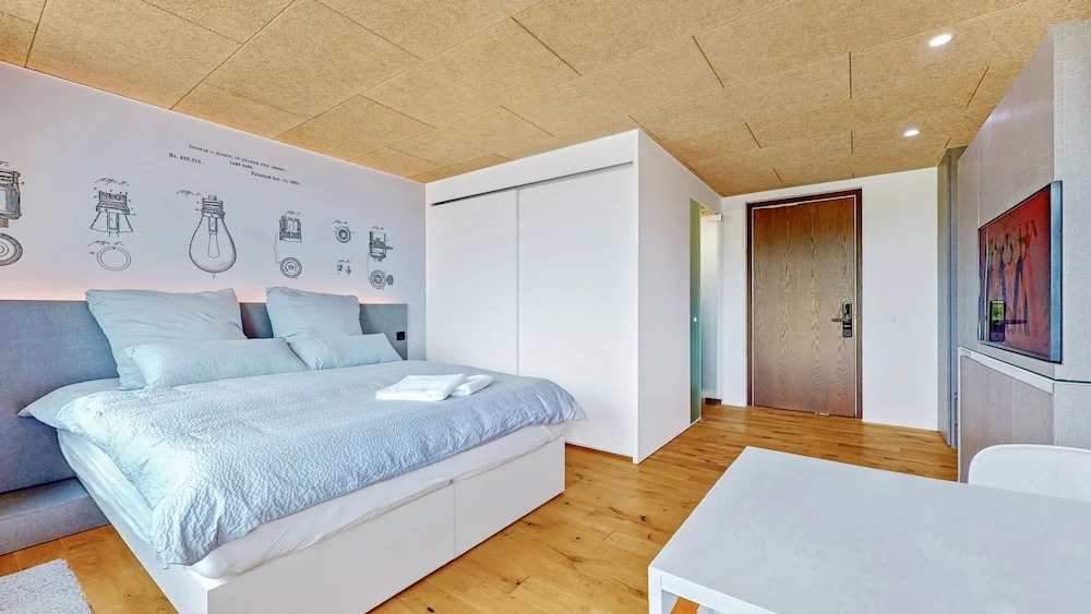Evis Home Hotel & Apartments