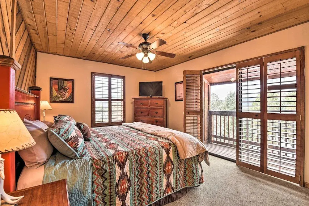 Lovely New Mexico Retreat w/ 4 Private Balconies!