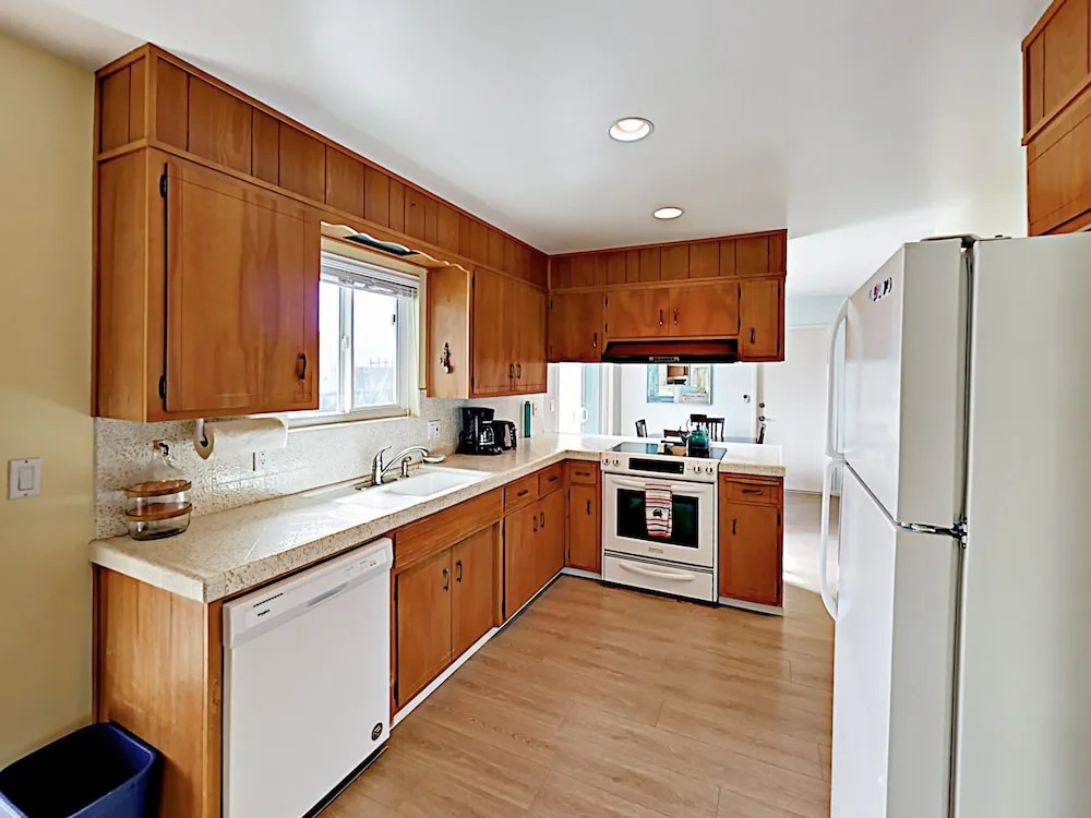 Charming Morro Bay Bungalow - 2 Br Home