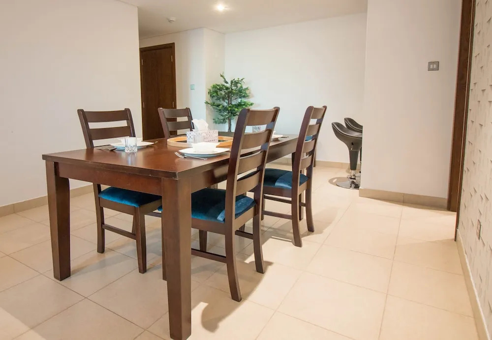 One Perfect Stay   8 Boulevard Walk