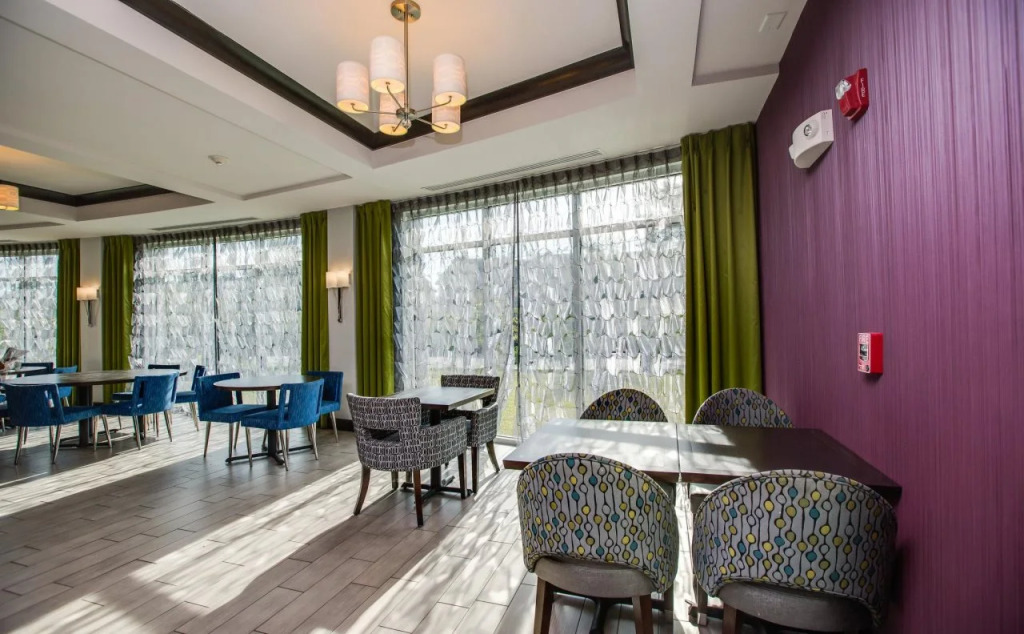Holiday Inn Express & Suites Charleston Arpt-Conv Ctr Area by IHG
