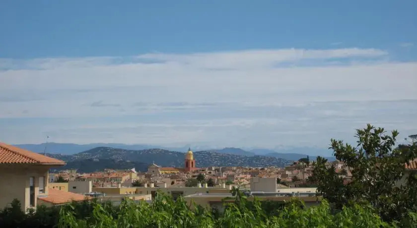 St Tropez Studio