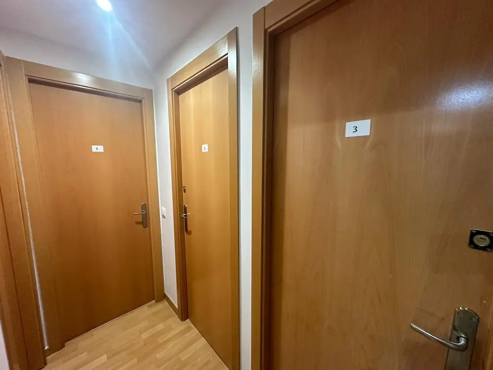 Apartments Fast Single Rooms