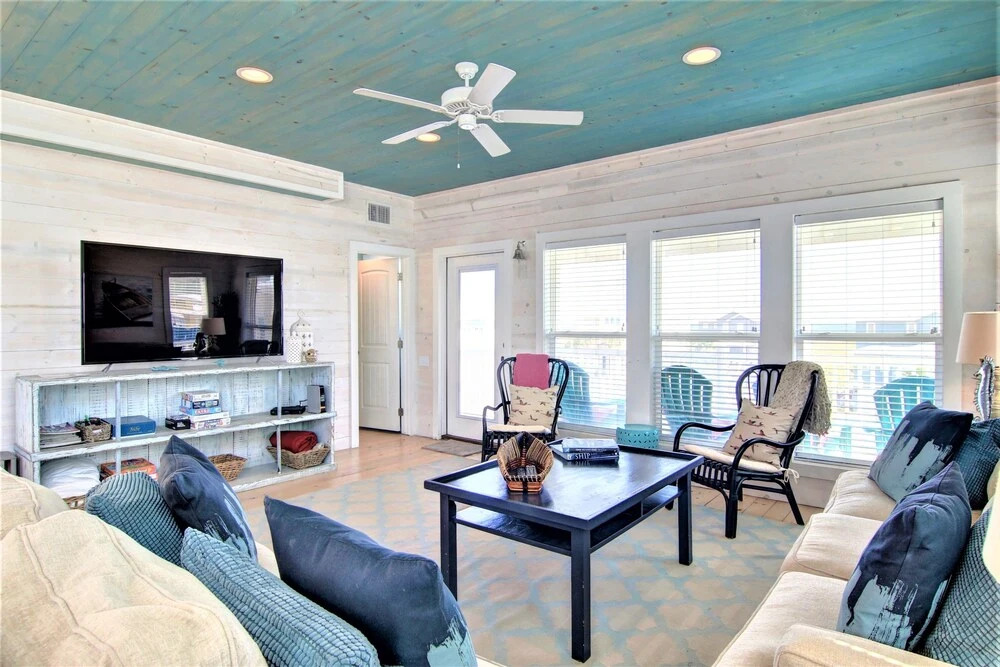 No Shirt, No Shoes, No Problem - 5 Br home
