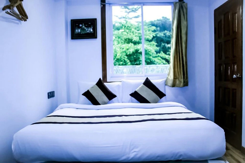 The LODGE Yangon B&B
