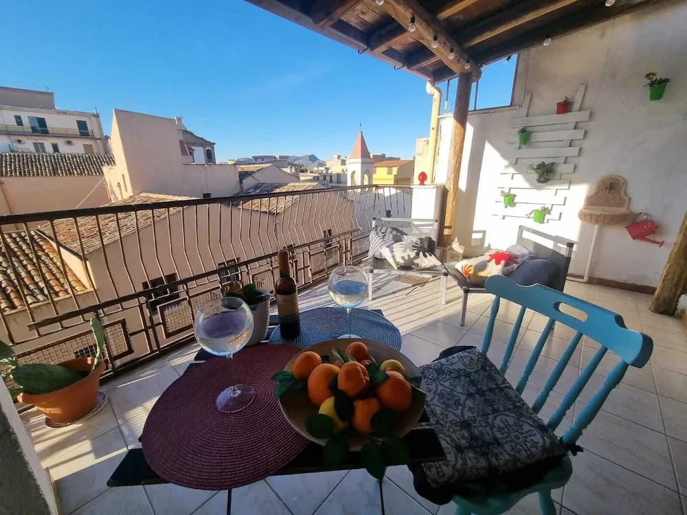 La Gorgone city center apartments