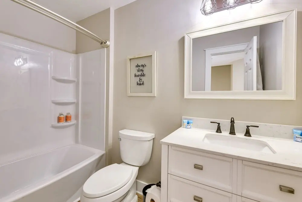 Charming Coastal Home: 6 Mi to Choctawhatchee Bay!