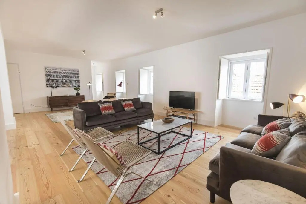 Lovelystay - Chic, Citrus Home - Private Garden And Parking