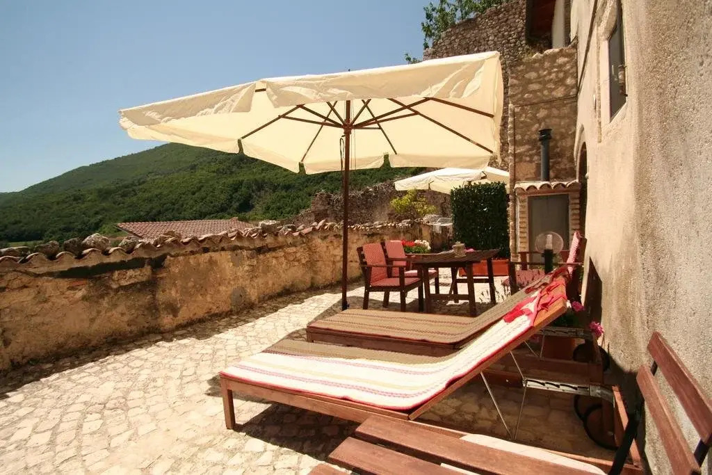 Sotto Il Castello