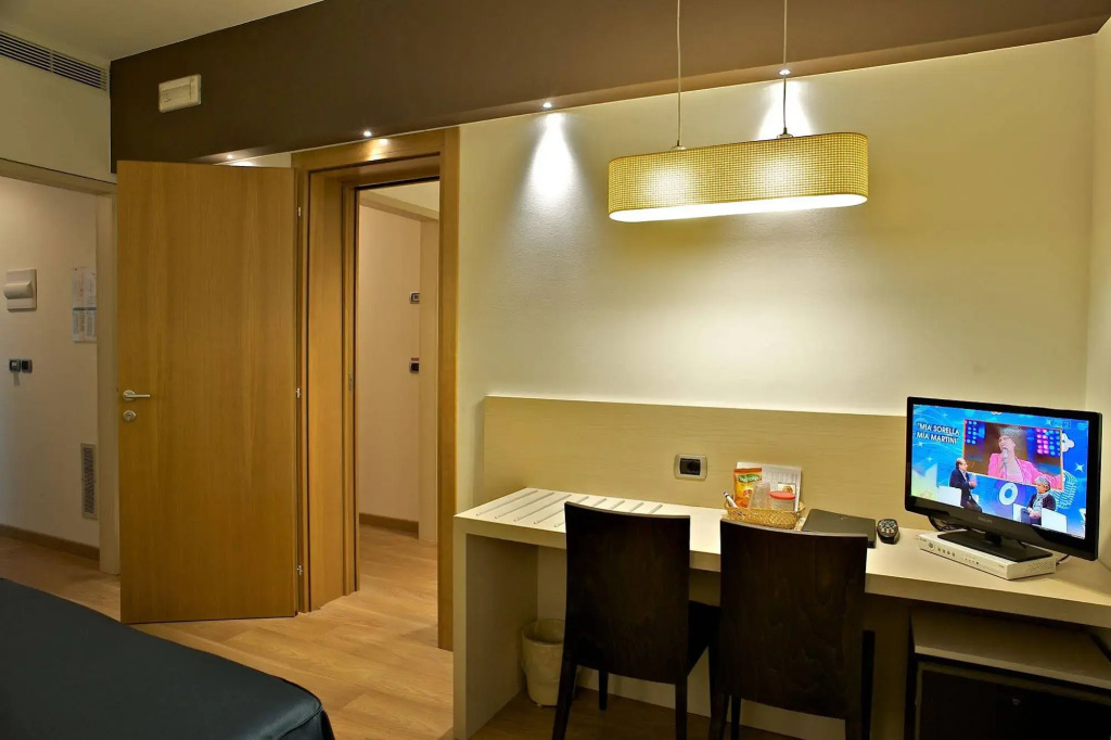 Sam Hotel