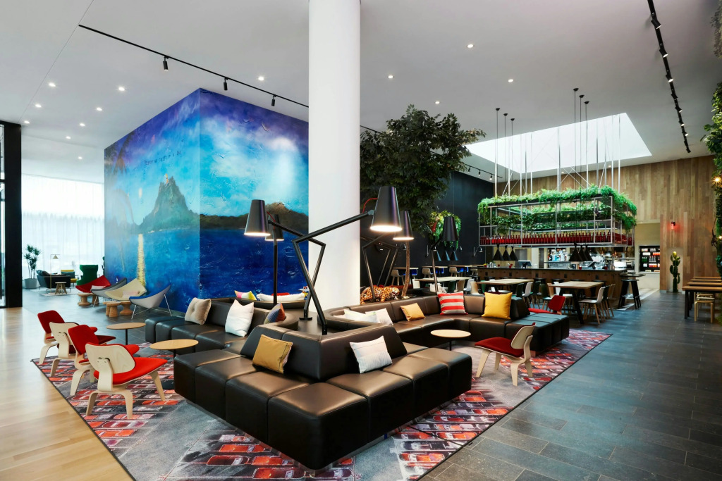 citizenM Los Angeles Downtown