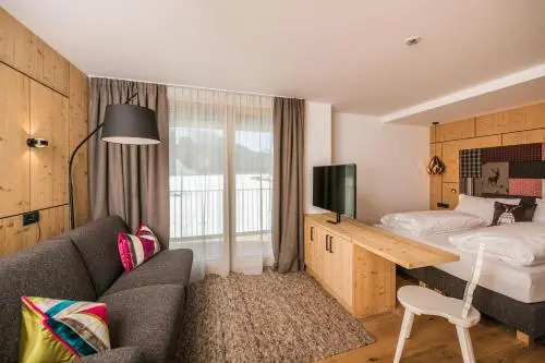 Helmhotel