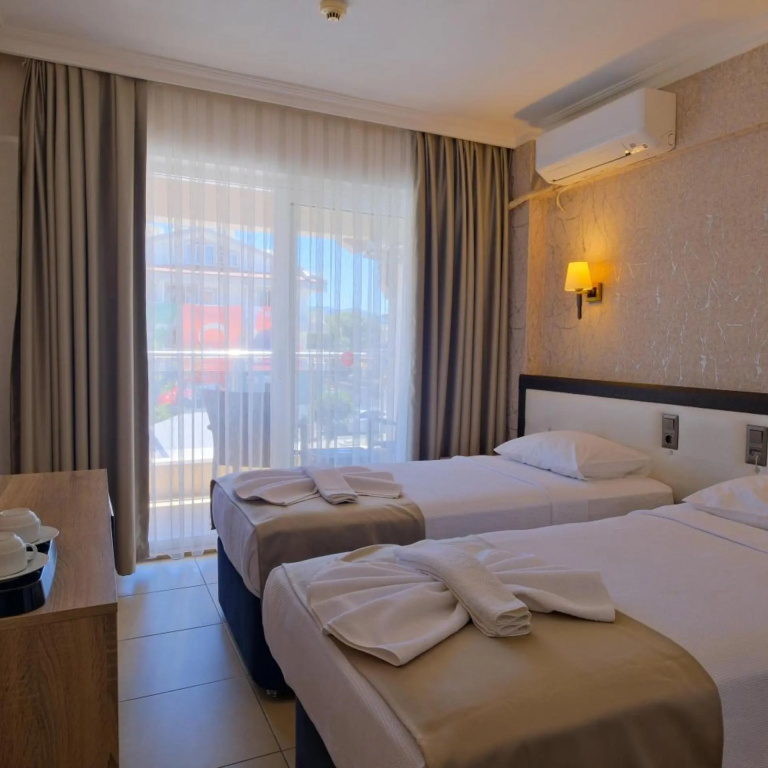 Moni Hotel