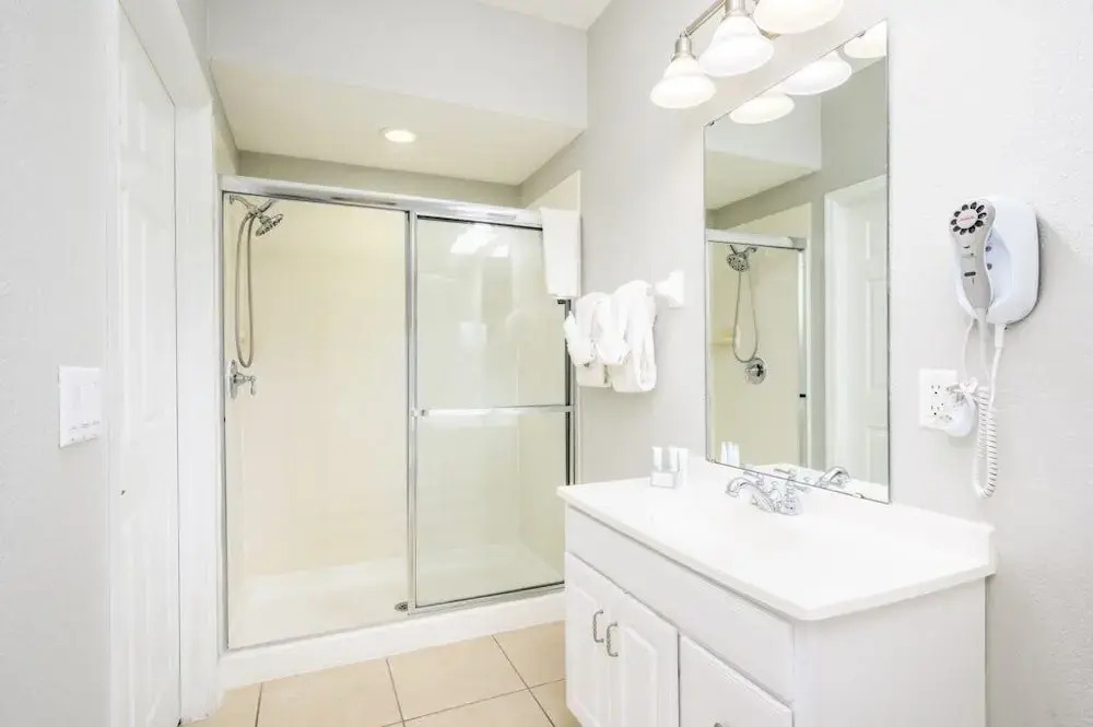 Beautiful Townhome, Vista Cay, Near Parks! 4018