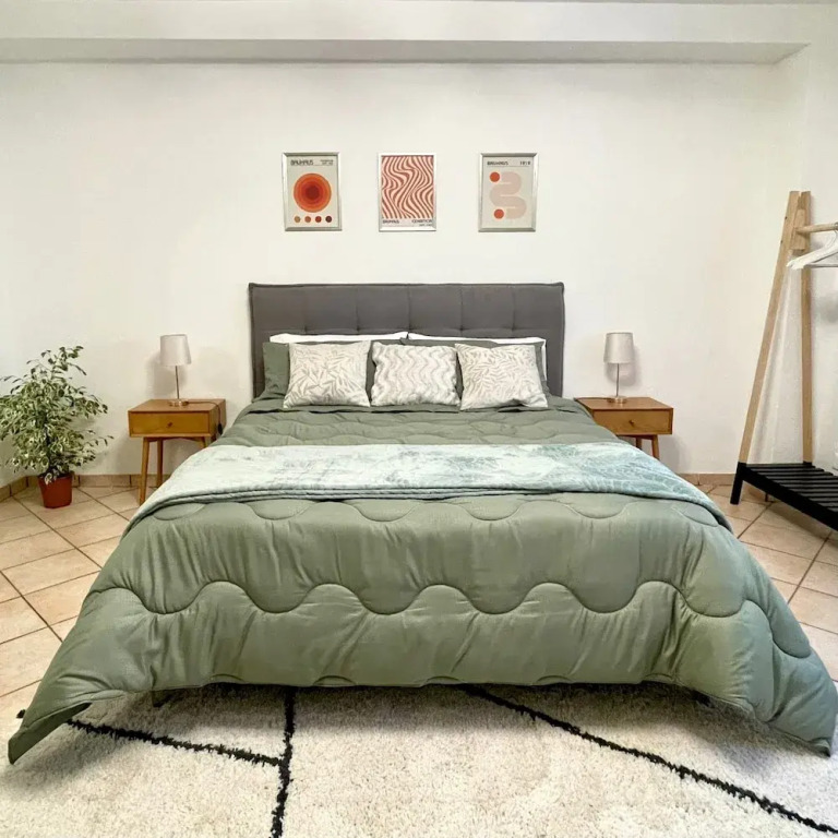 Rosy Suite Bed and Breakfast