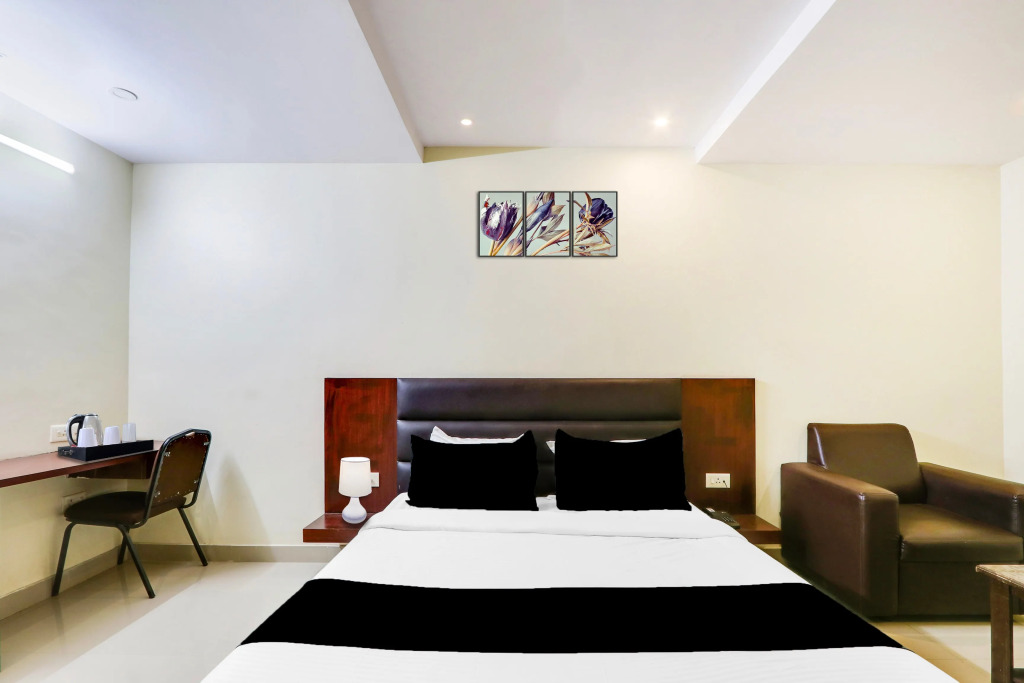 Townhouse Dwarka Nagar Near Ramatalkies