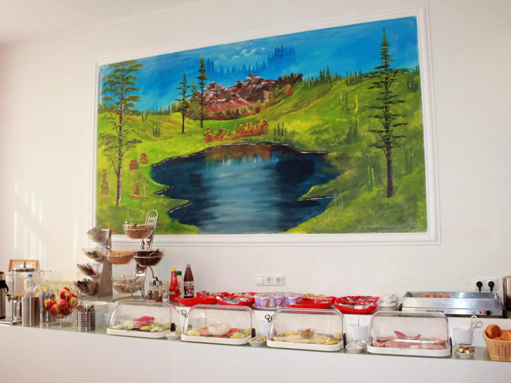 Aariana Hotel