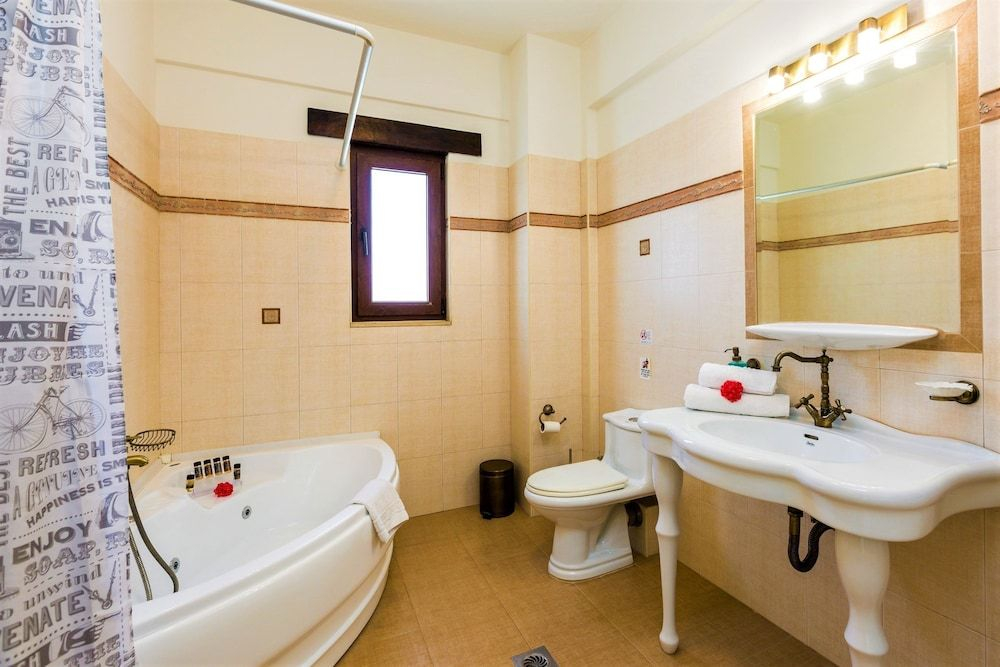 disCrete Villa Chromonastiri