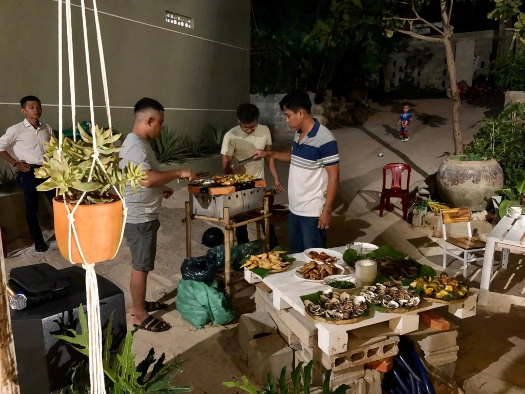 Chons Dock Homestay & House Lease - Outdoor Pool & Chill Vibes