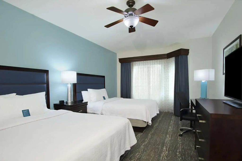 Homewood Suites by Hilton Miami - Airport West