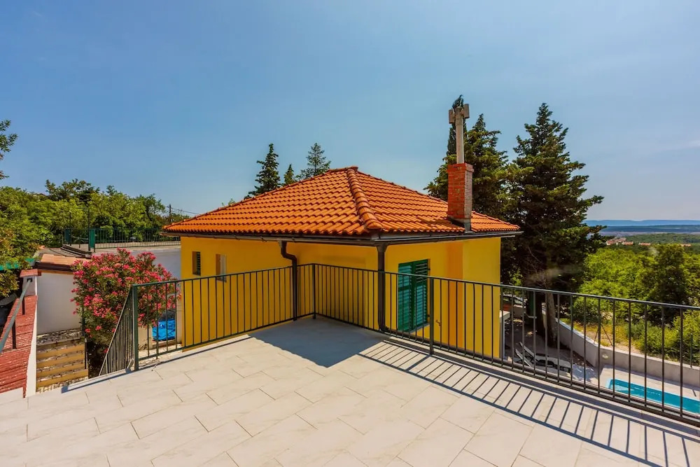 House Casa Pietra 2
