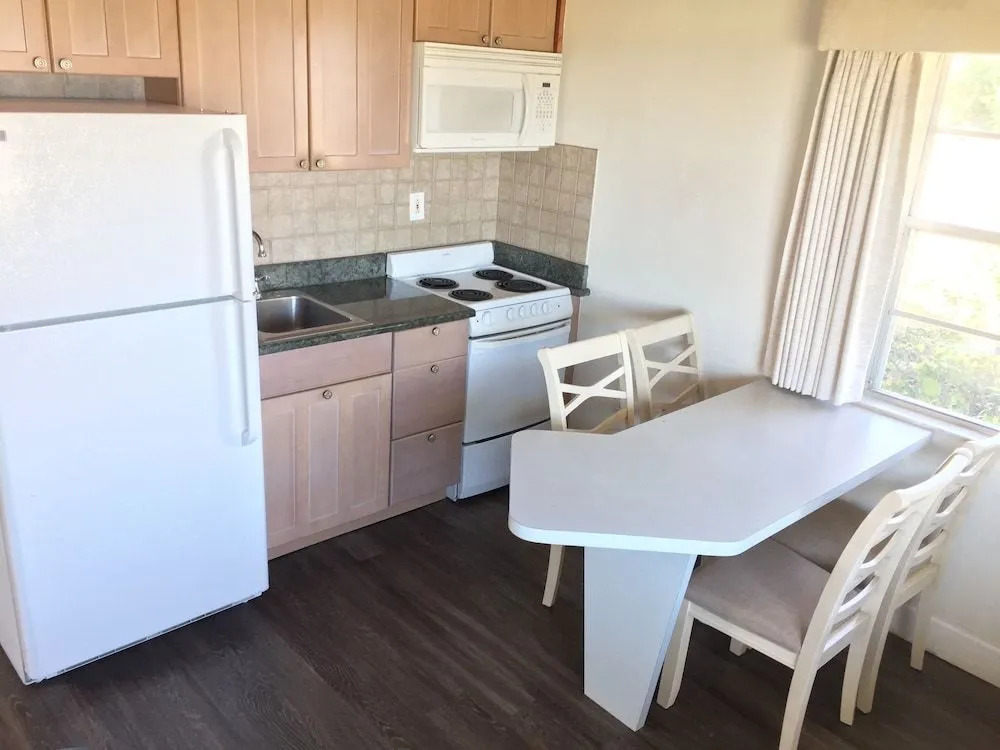 Surf Studio Beach Resort