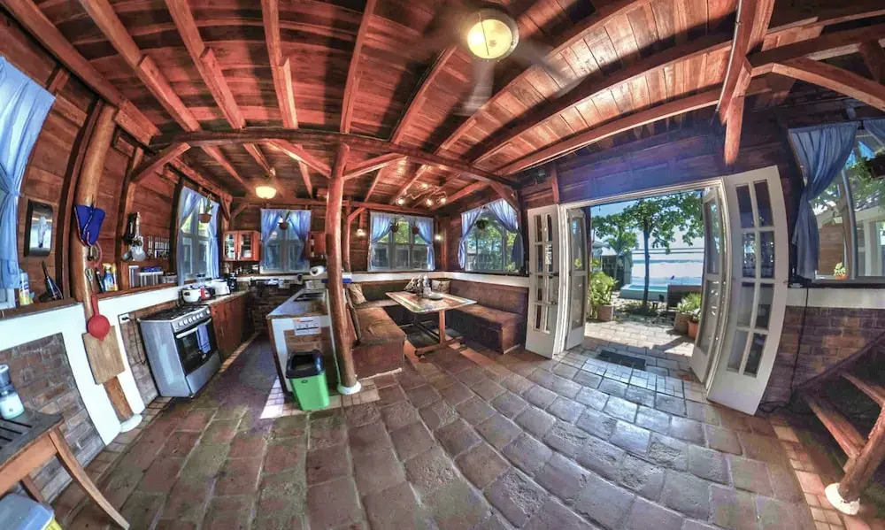 Romantic Beachfront Casita w Pool - AC - Sleeps 4