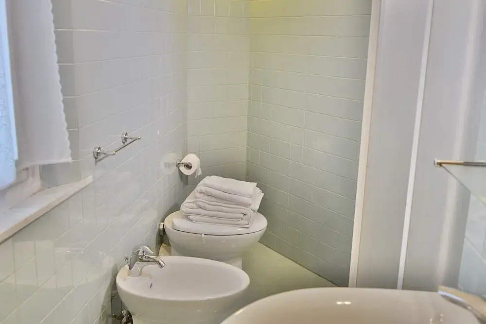 N12 Design Accomodation Alpha