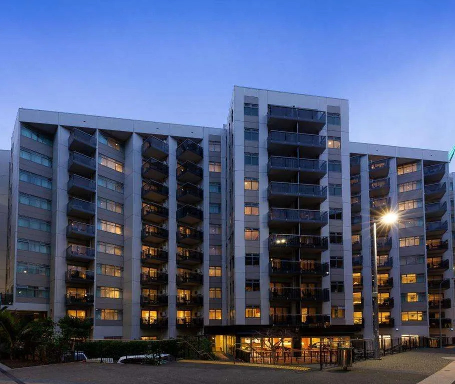 Nesuto Stadium Hotel And Apartments