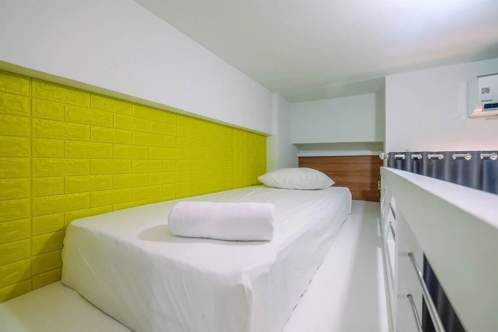 Cozy Studio with Bunk Bed at Dave Apartment near UI