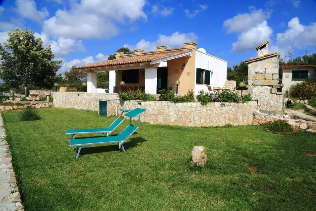 House With 2 Bedrooms in Salve, With Wonderful sea View, Furnished Gar