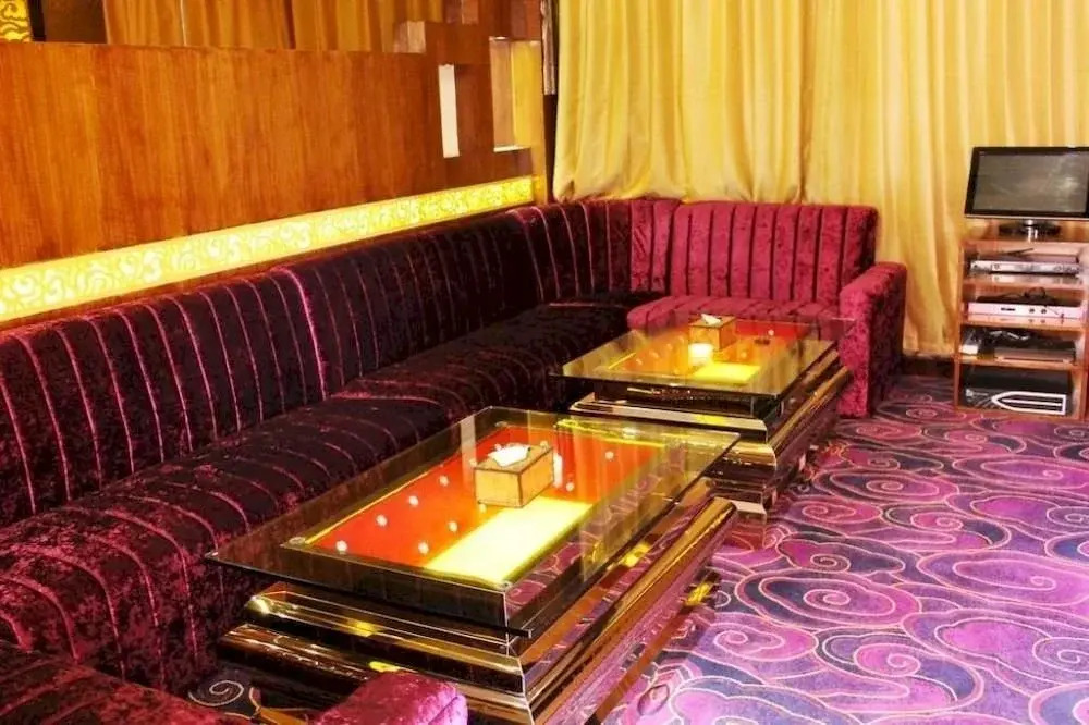 Tianmu Huihuang Hot Spring Holiday Hotel