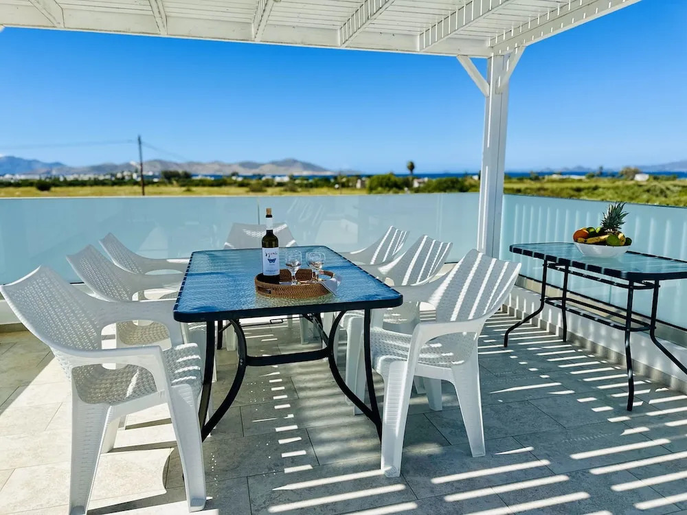 Lilu Villa 2 with Private Pool and Seaview