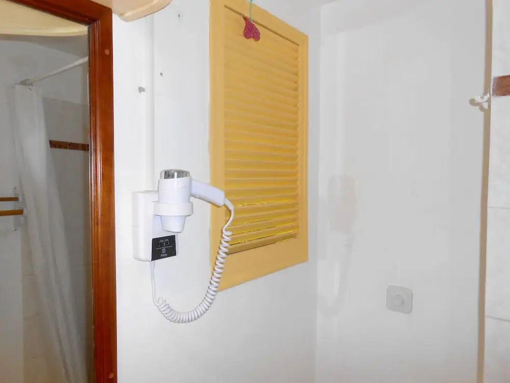 Studio in Saint- Anne, With Furnished Garden and Wifi - 300 m From the