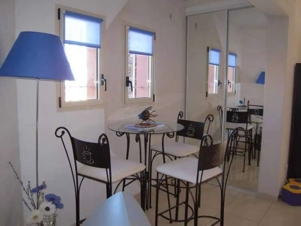 nôa Joli F3 Avec Terrasses Et Vue Mer