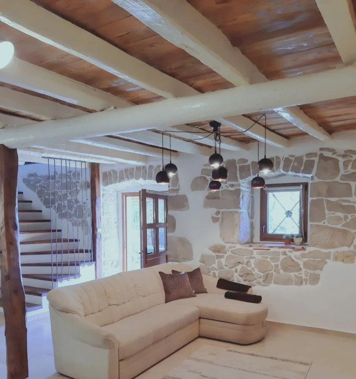 Villa With 3 Bedrooms in Ripenda Verbanci, With Wonderful Mountain View, Private Pool, Enclosed Garden - 5 km From the Beach
