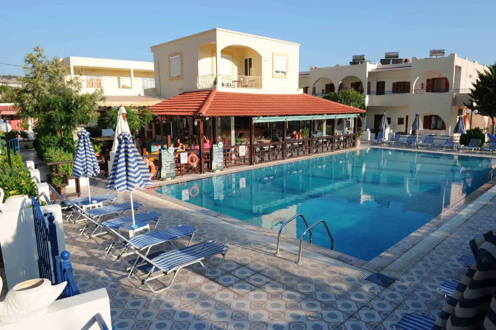 Chrysanthi Studios & Apartments