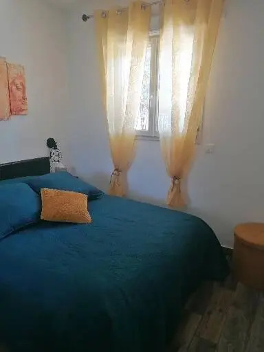 Le Cabanon de Tholon
