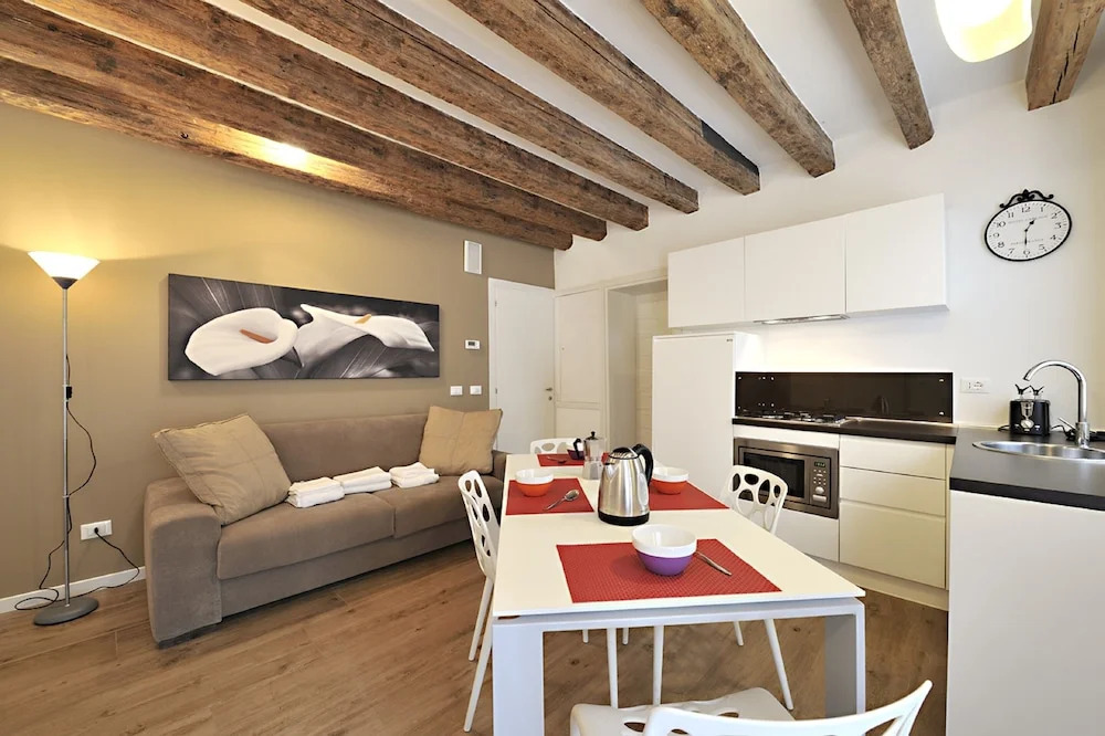 St. Mark'S Suite