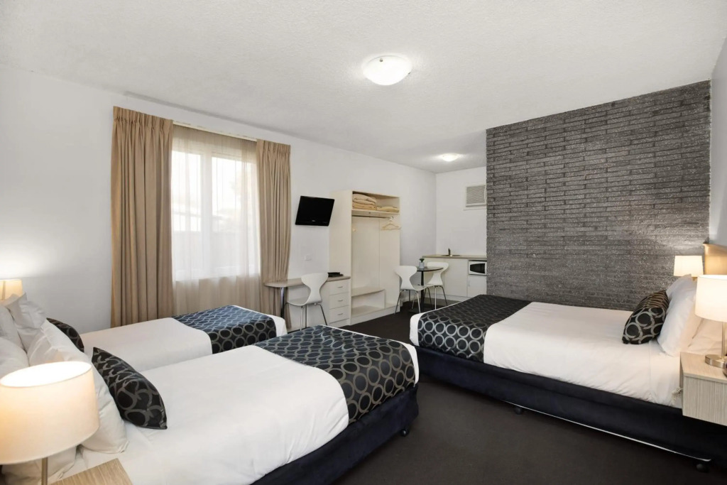 Adelaide Road Motor Lodge