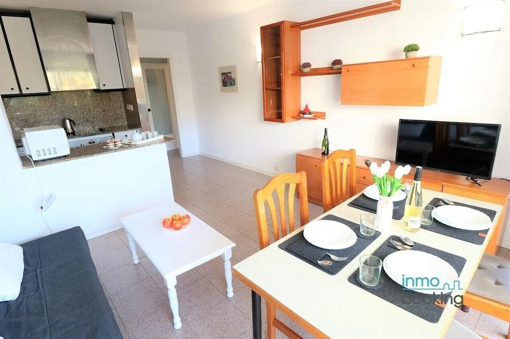 inmoBooking Cannes, con vistas a la piscina