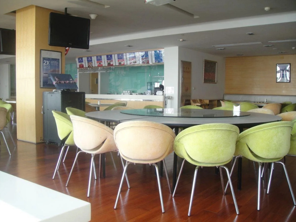 Holiday Inn Express Shanghai Nanhuizui