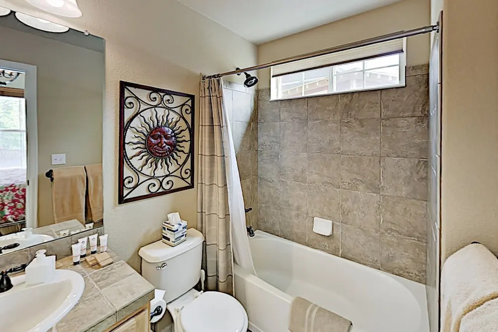 100bsc0q 3 Bedroom Home