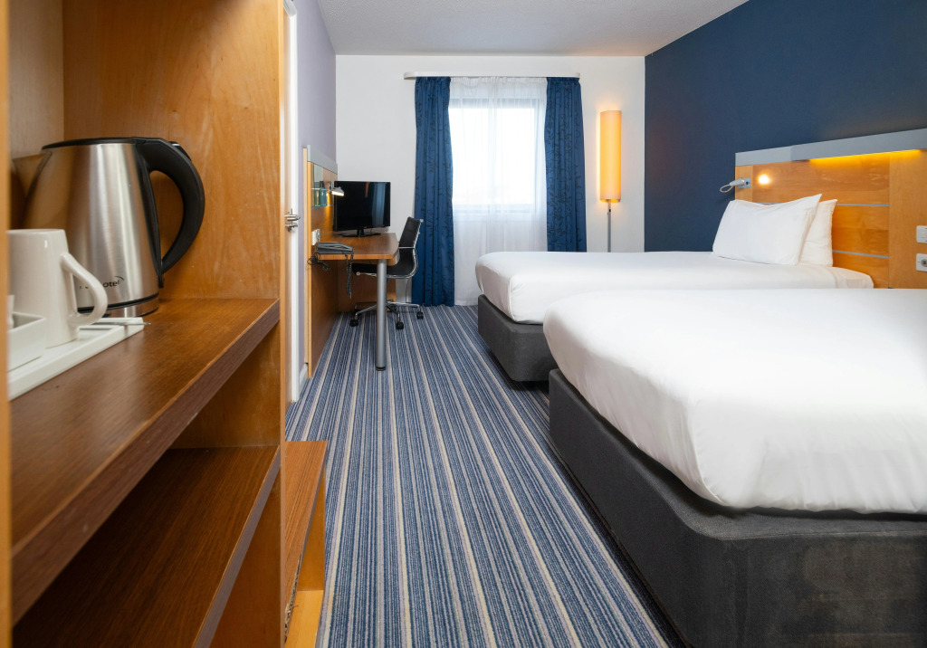 Holiday Inn Express Bedford by IHG