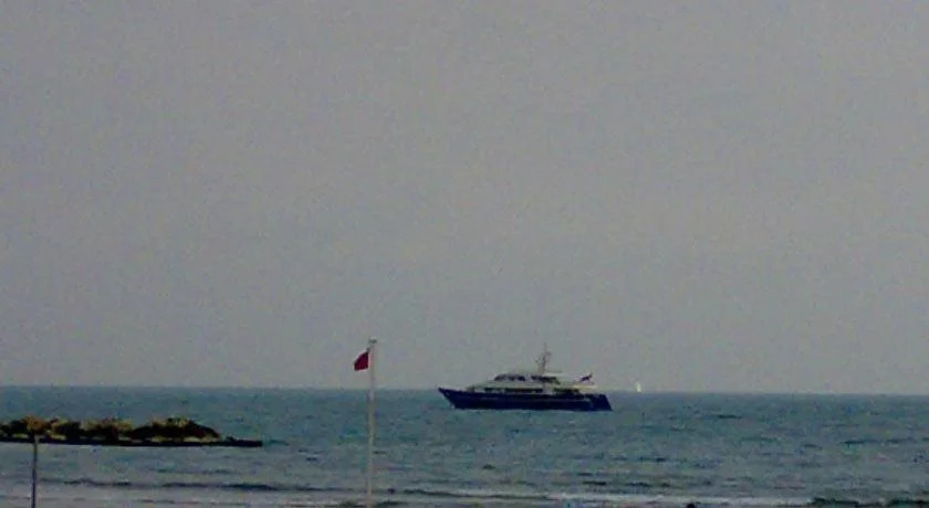 Hotel Tritone