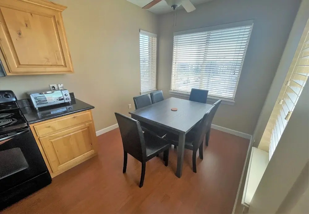 Downtown Condo Close to Everything