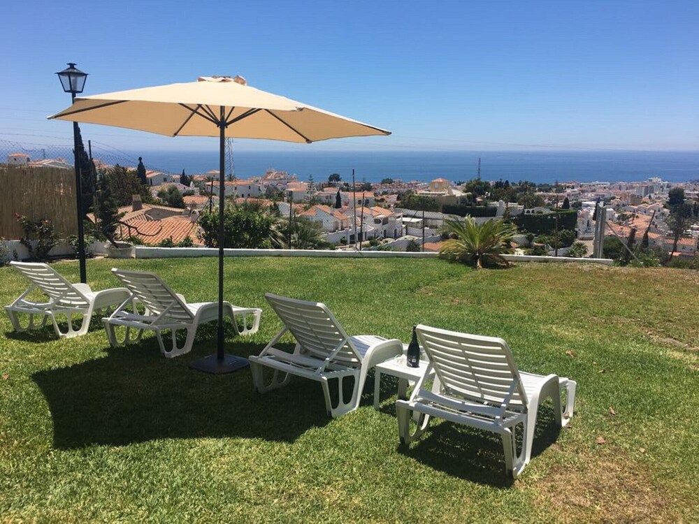 1070 Villa Rosario